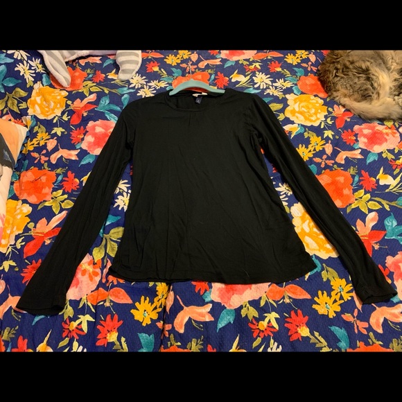 Black long sleeve shirt - Picture 2 of 2